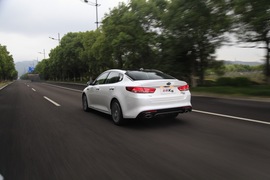 2016款东风悦达起亚全新K5舟山试驾