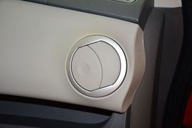2015款雪佛兰赛欧1.5L手动理想(天窗)版