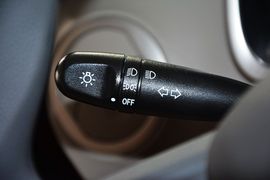 2015款雪佛兰赛欧1.5L手动理想(天窗)版