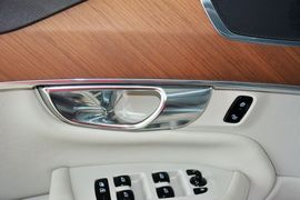 2015款沃尔沃XC90