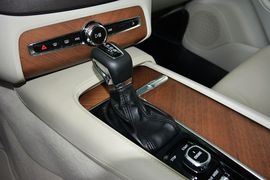 2015款沃尔沃XC90