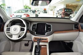 2015款沃尔沃XC90