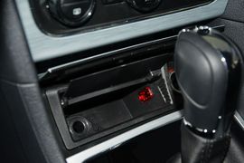 2015款大众帕萨特1.8TSI