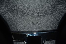 2015款大众帕萨特1.8TSI