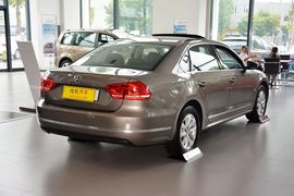2015款大众帕萨特1.8TSI