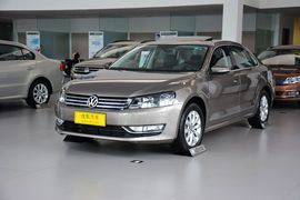 2015款大众帕萨特1.8TSI