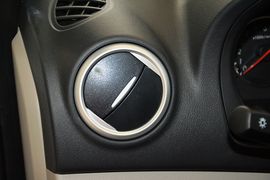 2015款长安悦翔V3