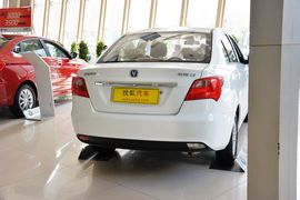 2015款长安悦翔V3