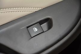 2015款别克全新英朗15N手动豪华型