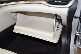 2015款别克全新英朗15N手动豪华型