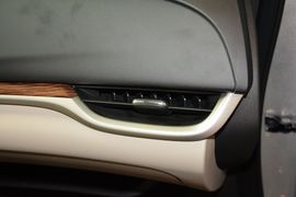 2015款别克全新英朗15N手动豪华型