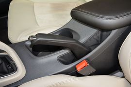 2015款别克全新英朗15N手动豪华型