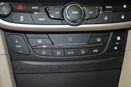 2015款别克全新英朗15N手动豪华型