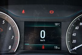 2015款别克全新英朗15N手动豪华型