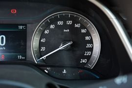 2015款别克全新英朗15N手动豪华型