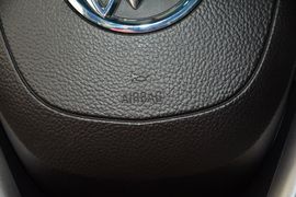 2015款别克全新英朗15N手动豪华型