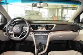 2015款别克全新英朗15N手动豪华型