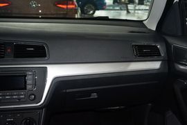 2015款大众朗逸230TSI