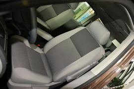 2015款大众凯路威2.0TSI四驱舒适版