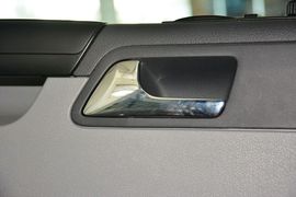 2015款大众凯路威2.0TSI四驱舒适版