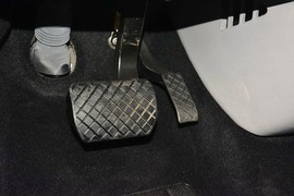 2015款大众凯路威2.0TSI四驱舒适版