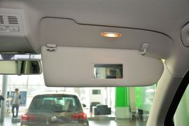 2015款大众凯路威2.0TSI四驱舒适版