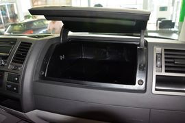 2015款大众凯路威2.0TSI四驱舒适版