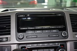 2015款大众凯路威2.0TSI四驱舒适版