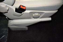 2015款大众凯路威2.0TSI四驱舒适版