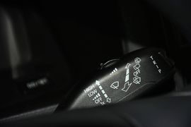 2015款大众凯路威2.0TSI四驱舒适版