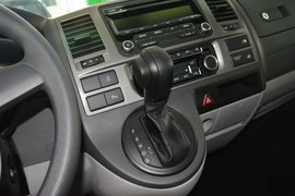 2015款大众凯路威2.0TSI四驱舒适版