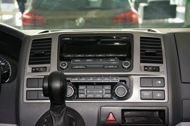 2015款大众凯路威2.0TSI四驱舒适版