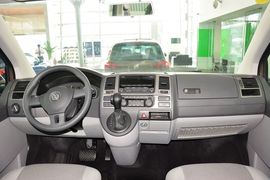 2015款大众凯路威2.0TSI四驱舒适版