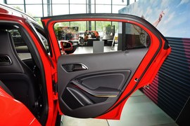 2015款奔驰GLA220