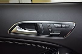 2015款奔驰GLA220