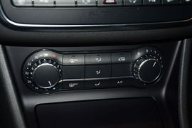 2015款奔驰GLA220