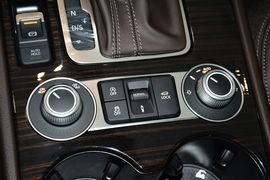 2016款大众途锐3.0TSI高配型