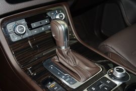 2016款大众途锐3.0TSI高配型