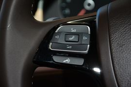2016款大众途锐3.0TSI高配型