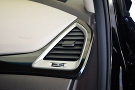 2013款现代格锐2.2T