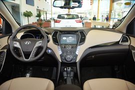 2013款现代格锐2.2T