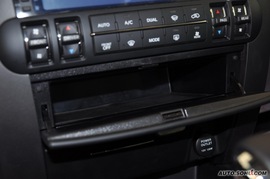 2008款起亚霸锐3.8L精英版