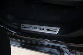 2015款五十铃mu-X