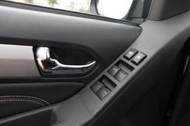 2015款五十铃mu-X