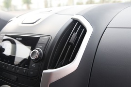 2015款五十铃mu-X