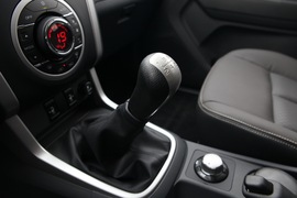 2015款五十铃mu-X