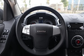 2015款五十铃mu-X