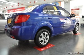 起亚RIO锐欧1.4L
