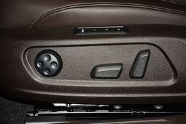 2015款大众迈腾旅行轿车2.0TSI舒适型