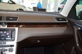 2015款大众迈腾旅行轿车2.0TSI舒适型